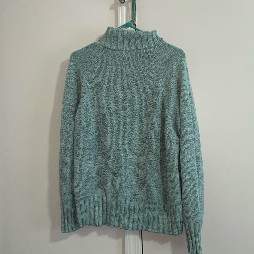 Green turtleneck sweater size about 2X white stag